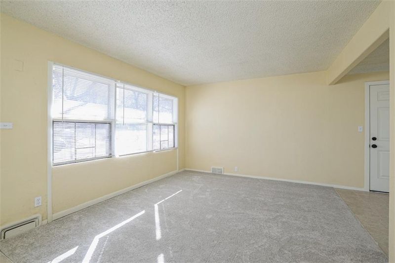 11200 Eastern Ave, Kansas City, MO 64134