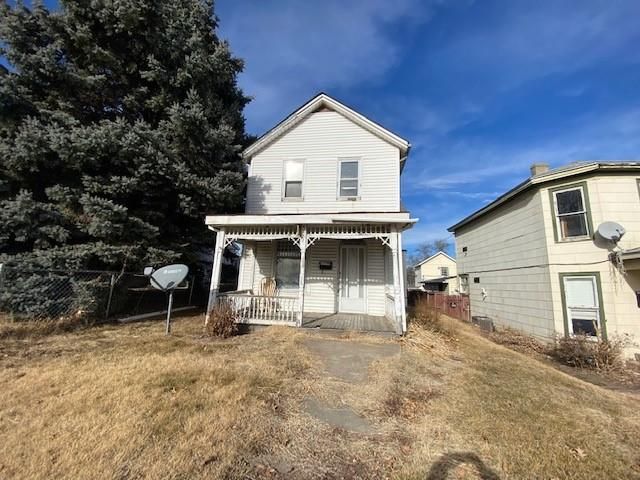 1527 Commercial St, Atchison, KS 66002