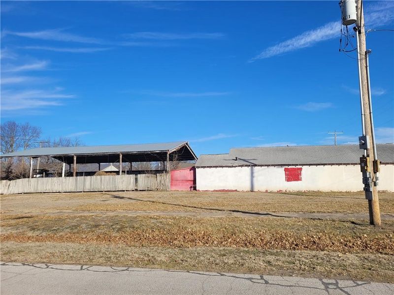 401 E Washington St, Arma, KS 66712