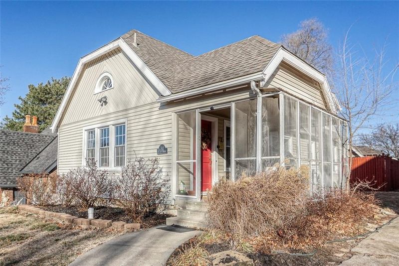 310 E 70th Ter, Kansas City, MO 64113