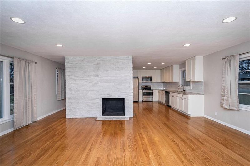 11708 Drury Ave, Kansas City, MO 64137