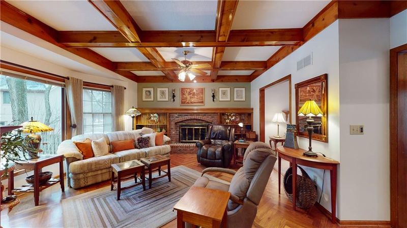 11643 Gillette St, Overland Park, KS 66210