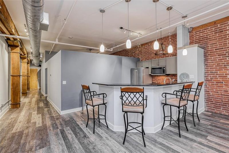 200 Main St #412, Kansas City, MO 64105