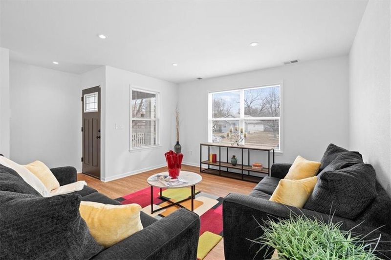 3616 Wayne Ave, Kansas City, MO 64109