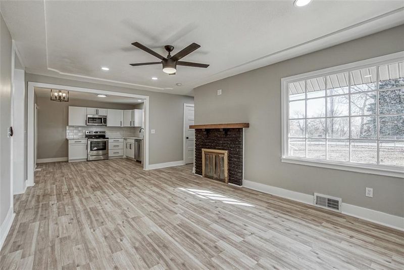 832 S 76th St, Kansas City, KS 66111