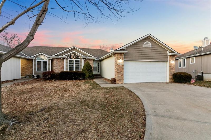 4511 Hedges Ave, Kansas City, MO 64133