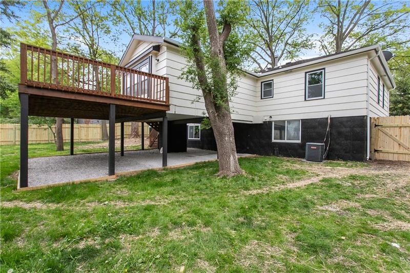 9914 Horton St, Overland Park, KS 66207