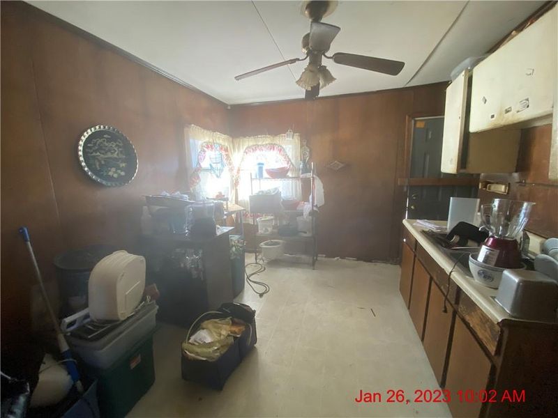 5833 Olive St, Kansas City, MO 64130