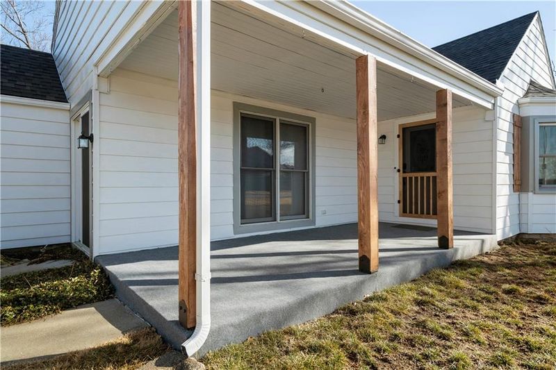 12202 E 67th Ter, Kansas City, MO 64133
