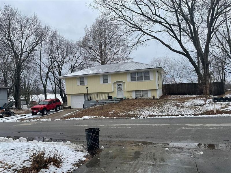 132 Cardinal Cir, Lawson, MO 64062