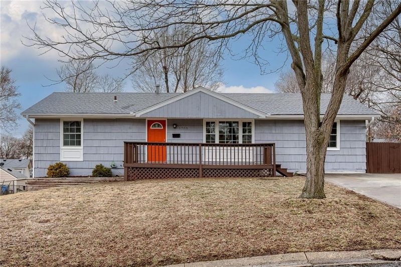 3705 E 107th St, Kansas City, MO 64137