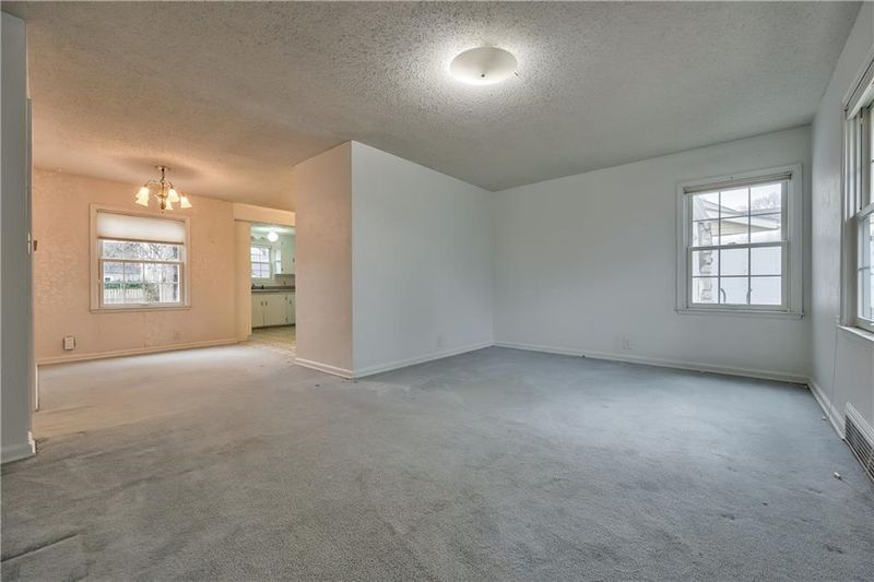 8024 Washington St, Kansas City, MO 64114
