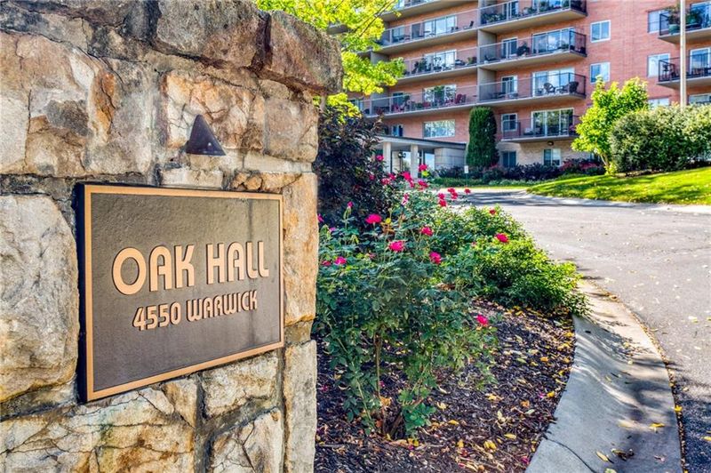 4550 Warwick Blvd #501, Kansas City, MO 64111