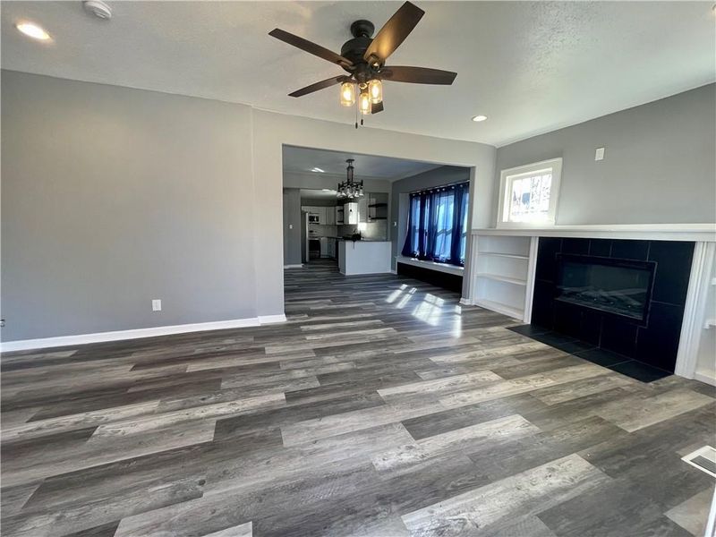 3709 E 36th St, Kansas City, MO 64128