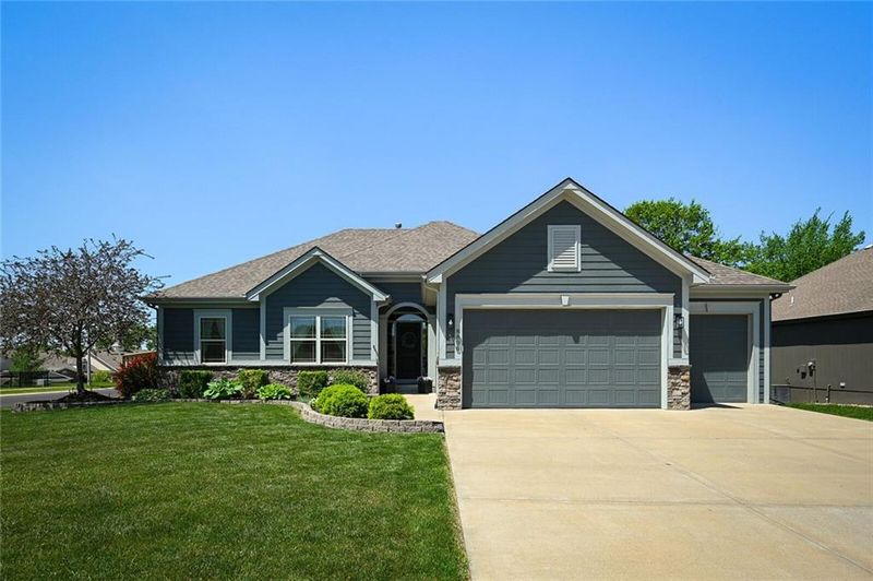 8800 N Saint Clair Ave, Kansas City, MO 64154