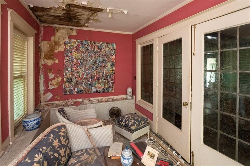 3226 Karnes Blvd, Kansas City, MO 64111