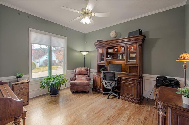 12916 Richards St, Overland Park, KS 66213