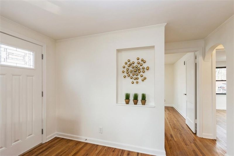 519 E 77th St, Kansas City, MO 64131