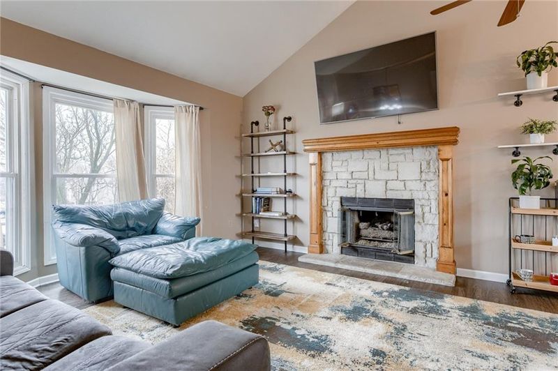 10320 N Central St, Kansas City, MO 64155
