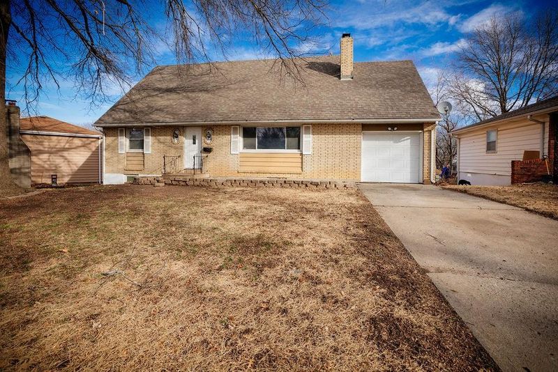 4206 E 105th St, Kansas City, MO 64137