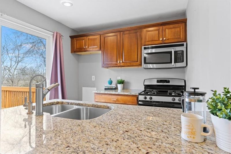 8307 Locust St, Kansas City, MO 64131