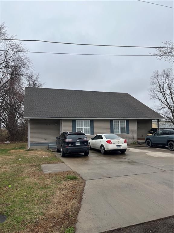 715 E Monroe St, Pittsburg, KS 66762