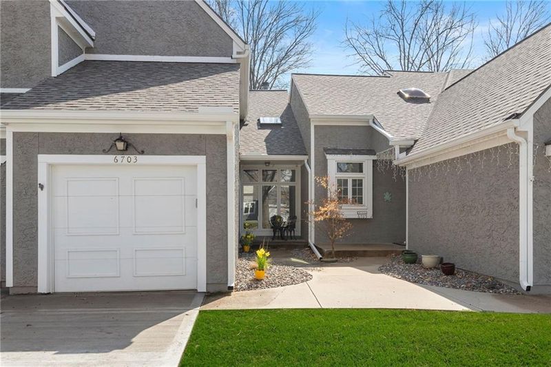 6703 W 126th Pl, Overland Park, KS 66209