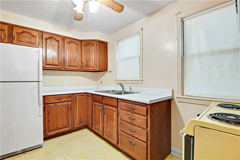 7211 Forest Ave, Kansas City, MO 64131