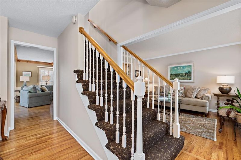 11387 S Widmer Rd, Olathe, KS 66215