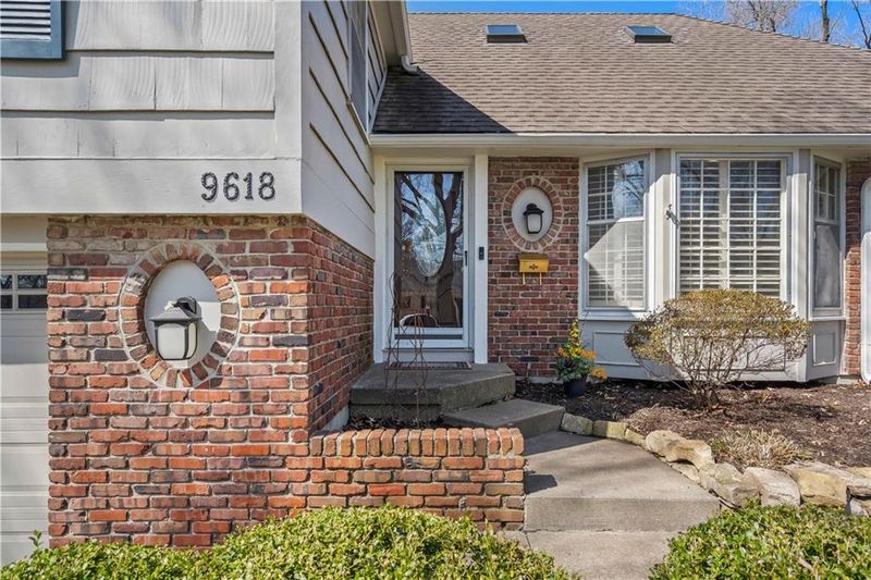 9618 Beverly Dr, Overland Park, KS 66207