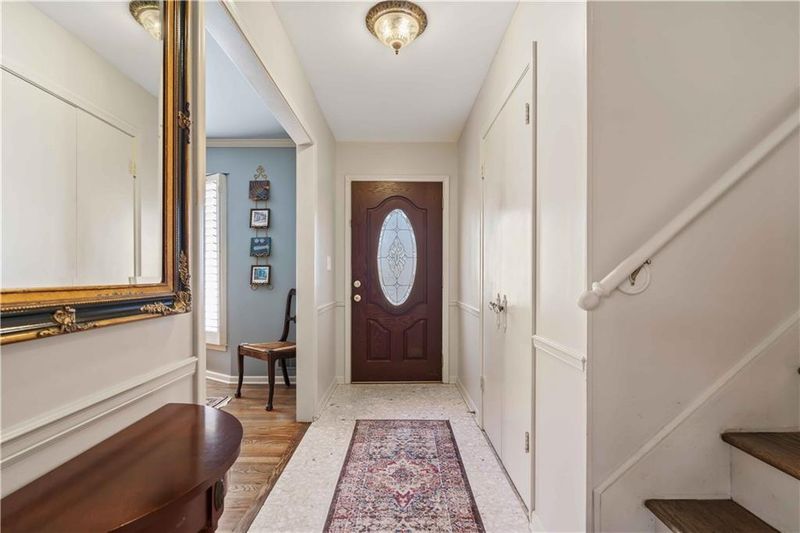 9618 Beverly Dr, Overland Park, KS 66207