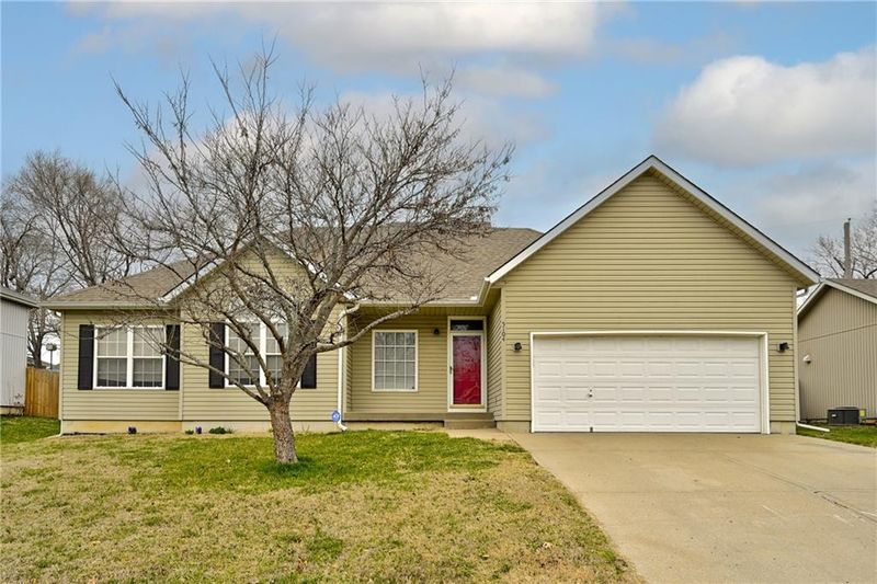 5104 NE 55th Ter, Kansas City, MO 64119