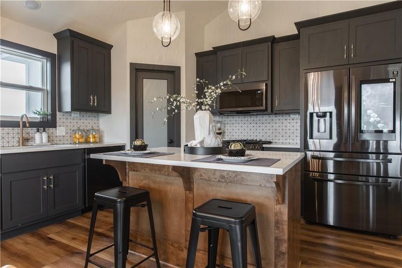 1203 NW 95 Ter, Kansas City, MO 64155