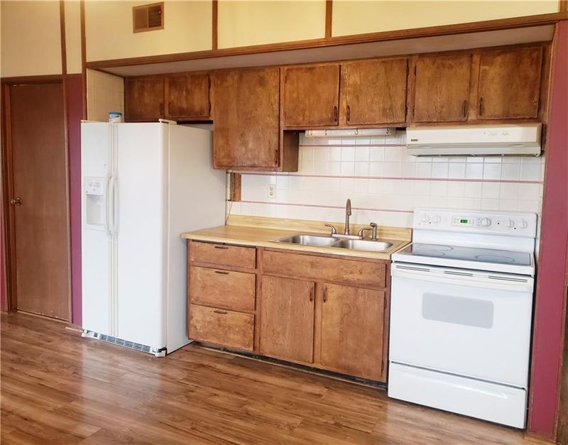 589 E 640th Ave, Arma, KS 66712