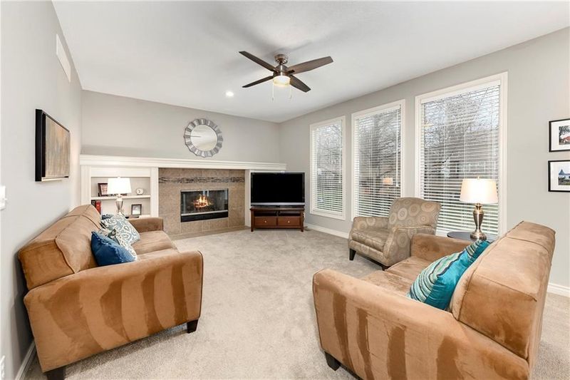 12452 S Gallery St, Olathe, KS 66062