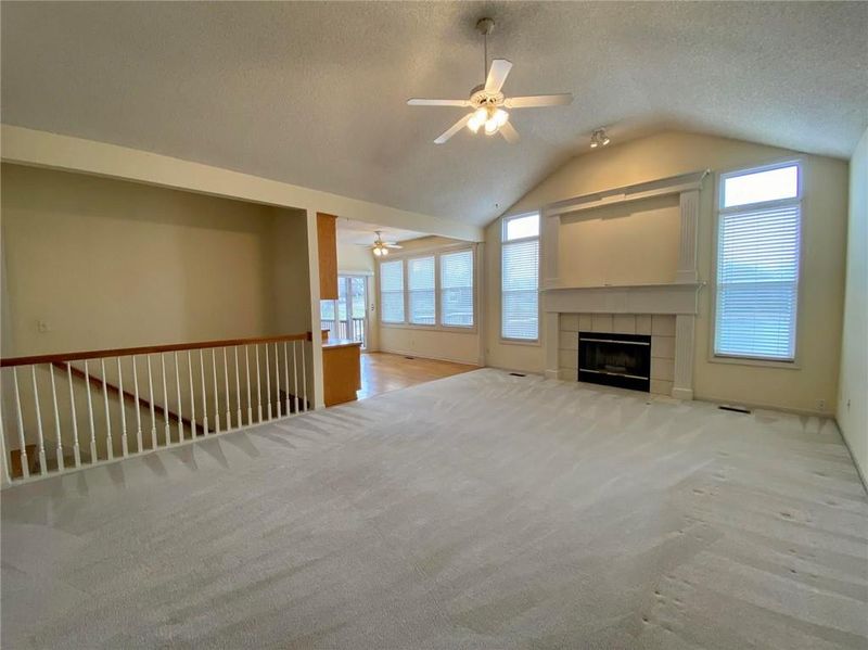 5619 81st Ter, Kansas City, MO 64151