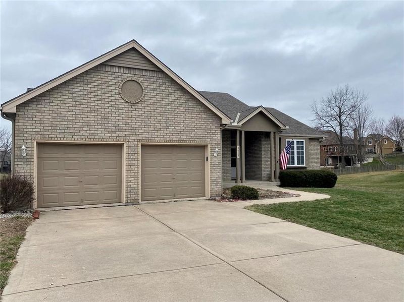 5619 81st Ter, Kansas City, MO 64151
