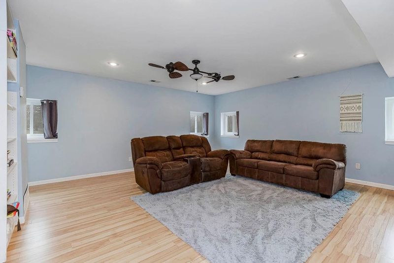 6815 Webster Ave, Kansas City, KS 66109