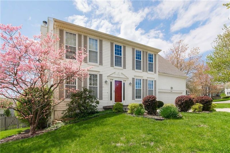 13156 Kessler St, Overland Park, KS 66213