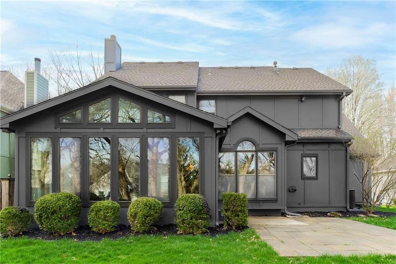 12217 Beverly St, Overland Park, KS 66209