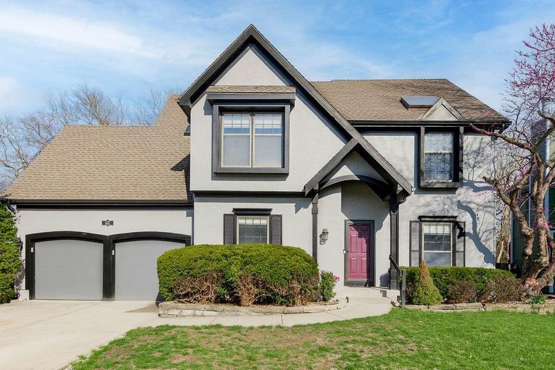 12217 Beverly St, Overland Park, KS 66209