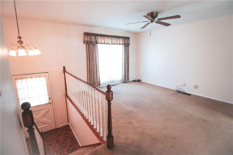 8505 E 92nd Ter, Kansas City, MO 64138