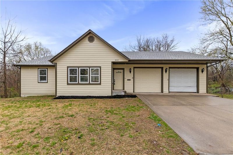 8632 E 29th Ter, Kansas City, MO 64129