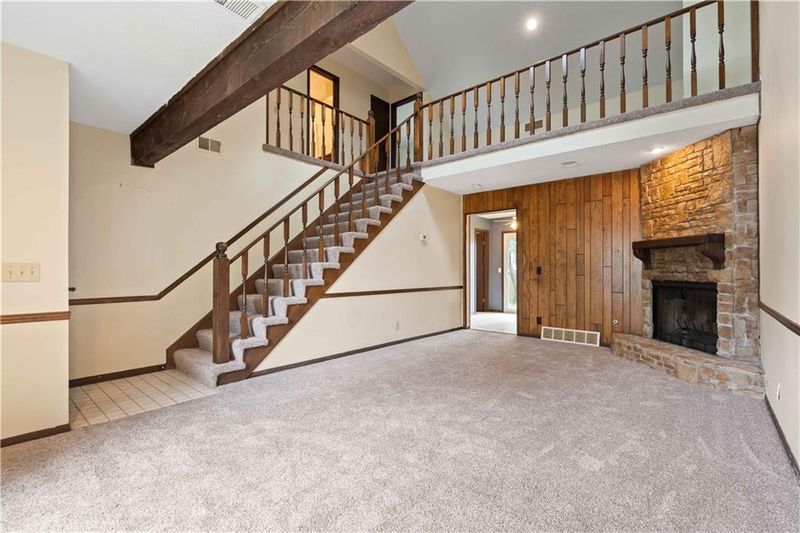 8597 Perry Ln, Overland Park, KS 66212