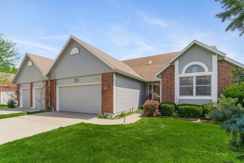 6809 W 156th Ter, Overland Park, KS 66223