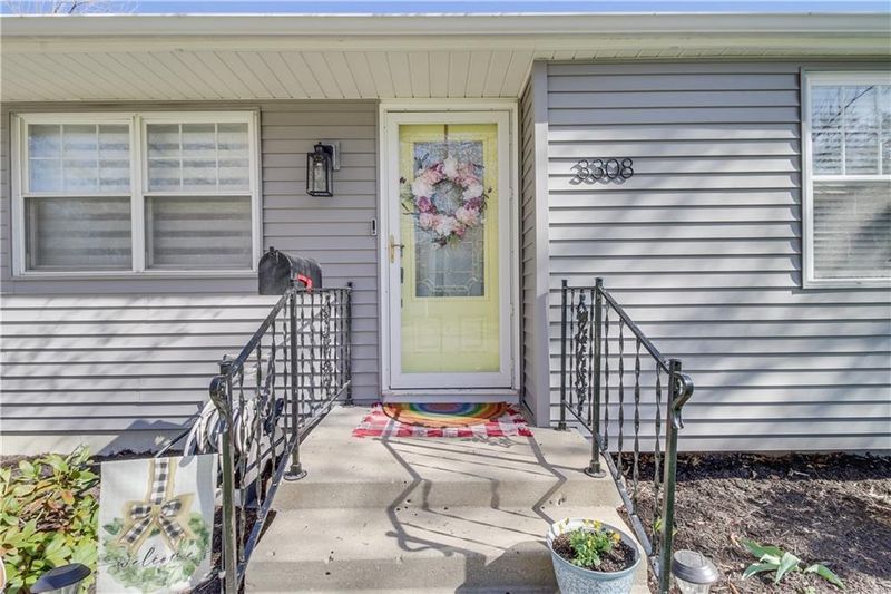 3308 E 107th Ter, Kansas City, MO 64137