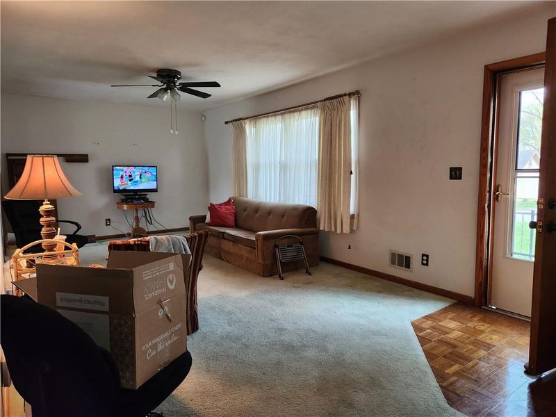 4607 47th St, Kansas City, MO 64117