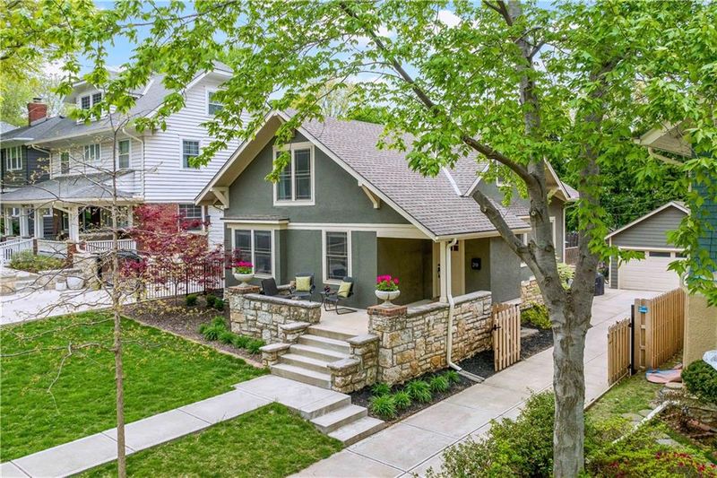 20 W 57th Ter, Kansas City, MO 64113