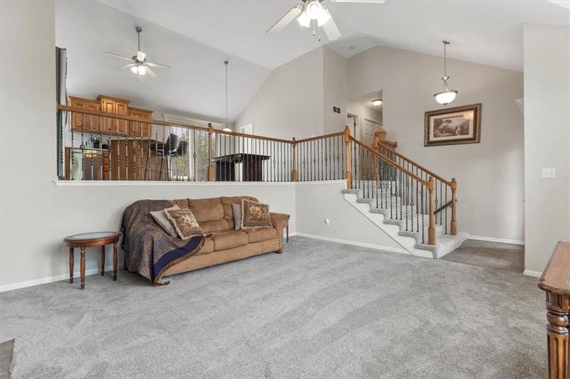 691 S Sumac St, Gardner, KS 66030