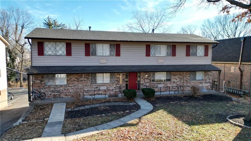 8443-49 Lowell Ave, Overland Park, KS 66212